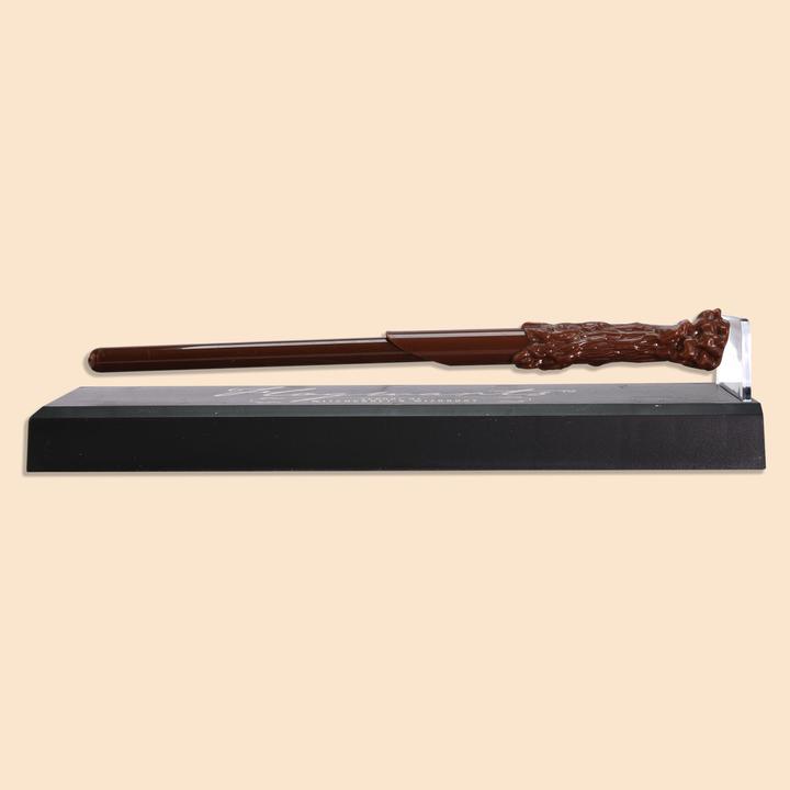 Actual product image Blue Sky Harry Potter: Colourful Crest Levitating Wand Pen (Brown, 1 x)