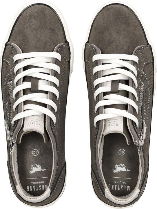 Actual product image Mustang Sneaker (41)