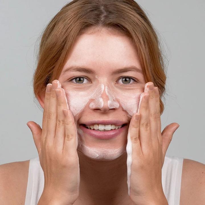 Actual product image Artdeco Skin Yoga White Tea Cleansing Mousse (Foam, 150 ml)