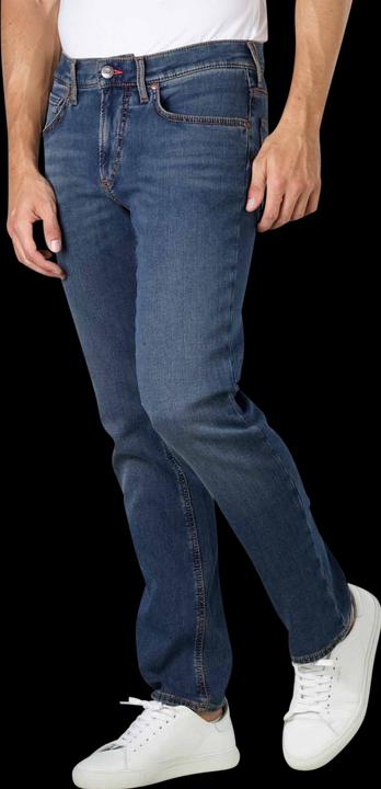Actual product image BRAX Chuck Jeans Slim Fit Deep Sea (W31/L30)