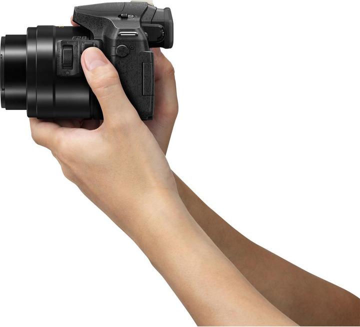 Actual product image Panasonic Lumix FZ300 (25 - 600 mm, 12.10 Mpx, 1/2,3'')