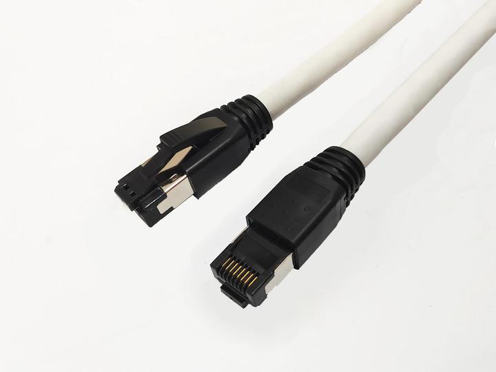 Actual product image MicroConnect CAT8.1 S/FTP 10m White LSZH (S/FTP, CAT8.1, 10 m)