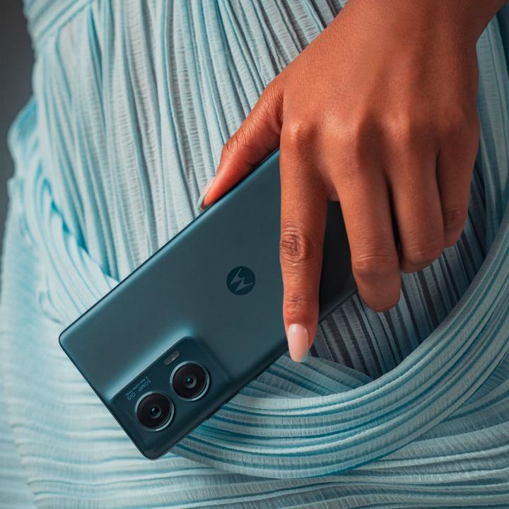 Image du produit Motorola Moto Edge50 Fusion (256 Go, Bleu forêt, 6.70", SIM + eSIM, 50 Mpx, 5G)