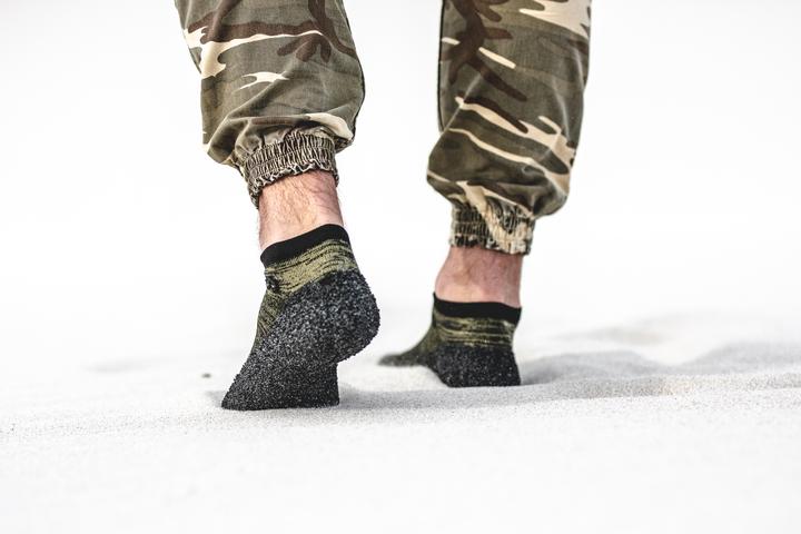 Actual product image Skinners Black (43 - 45)