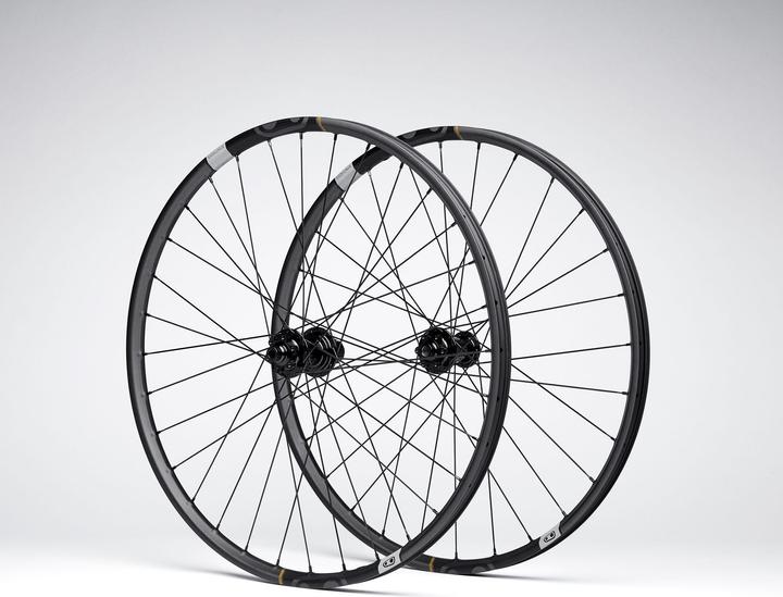 Produktbild Crankbrothers Synthesis Carbon XCT11 BOOST I9 Hydra Tubeless Ready Laufradsatz, 29", 110x15mm/148x12 (Laufradsatz, 29")