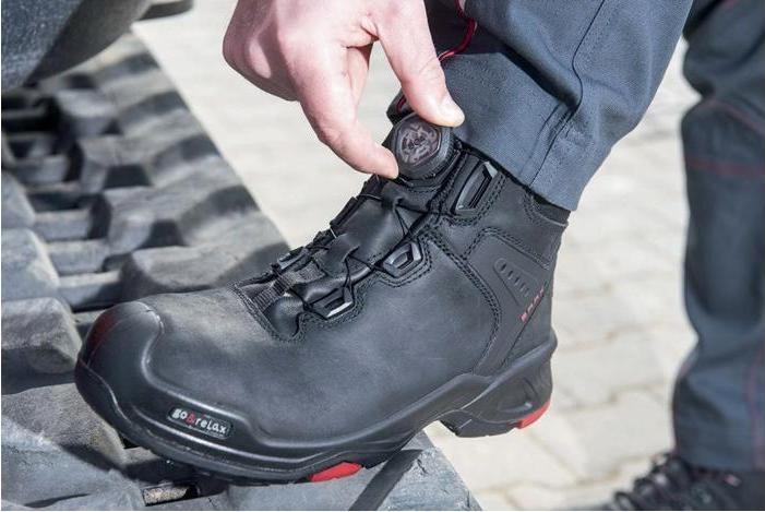 Actual product image Baak Safety boot Braxton size 41 black/red S3 SRC HRO EN ISO 20345 cow leather (S3, 41)