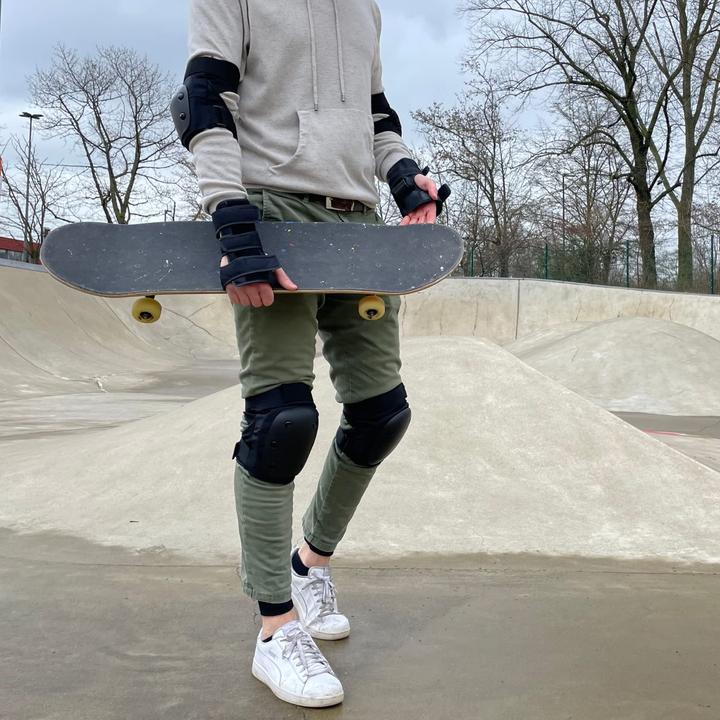 Image du produit Liebkern Skate Protektoren Set (S, Coudes, Protège-poignets, Genouillère, 6 pièces)