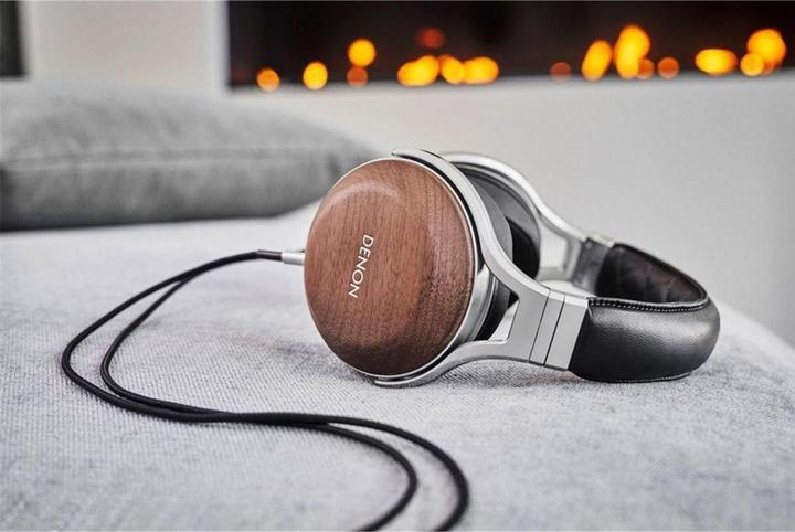 Immagine prodotto Denon Ah-D7200 (Nessuna soppressione del rumore, Cablato)