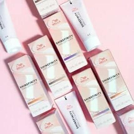 Image du produit Wella Shinefinity Zero Lift Glaze 60ml 07/59 (07, 59 Fraise Vin)
