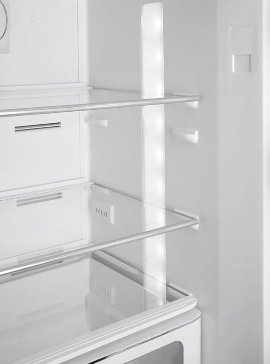 Image du produit Smeg Style rétro FAB32RPB5 (331 l)