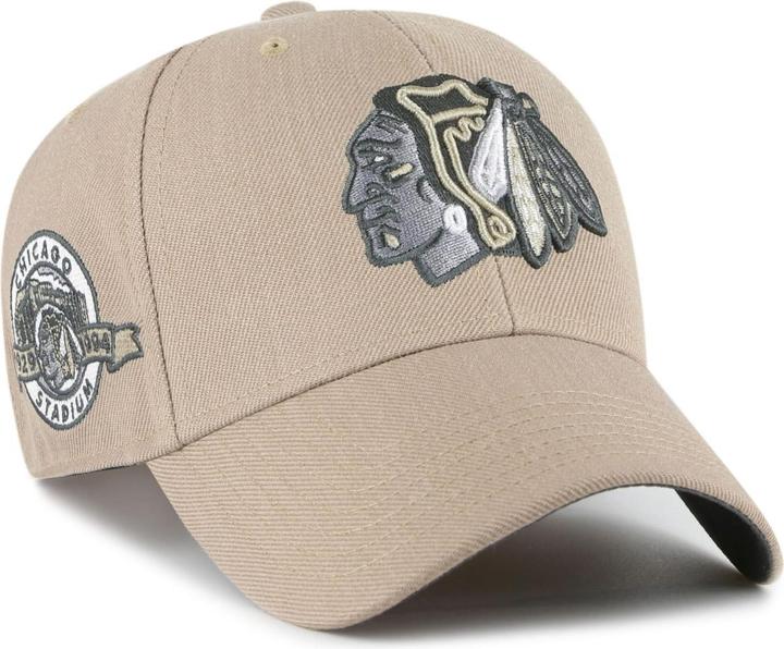 Actual product image 47 Brand Curved Snapback Cap NHL Vintage Chicago Blackhawks