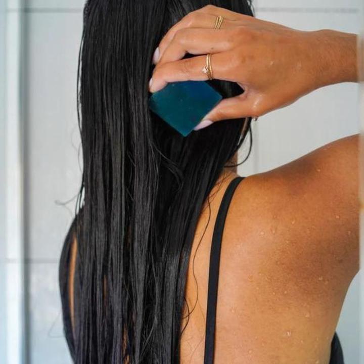 Actual product image Green Room Silk Colour Correction Green