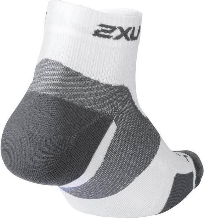 Actual product image 2XU ock 1-4 vectr light cuh (S)