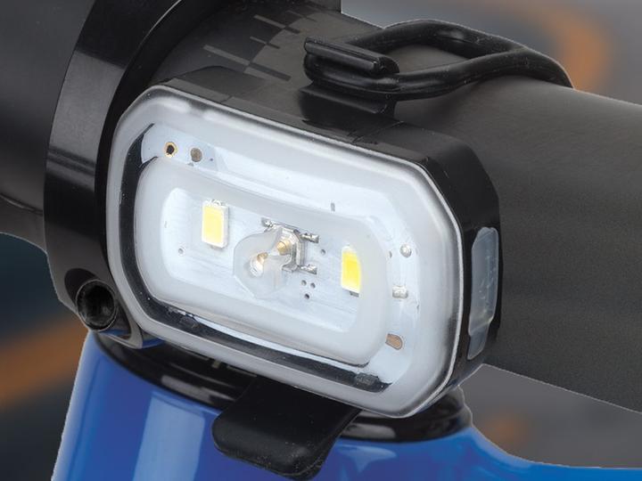 Actual product image Blackburn priekinė lempa CLICK USB 60 liumenų juodoji dėžutė 8 vnt - BBN-7074638 (60 lm)