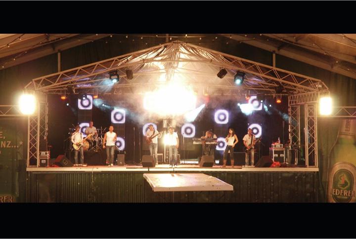 Produktbild Eurolite Theaterscheinwerfer Theatre Spot 300/500 Fresnel 500 W (500 W)