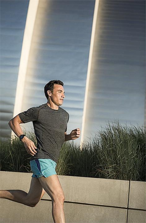 Actual product image Garmin Forerunner 35 (33 mm)