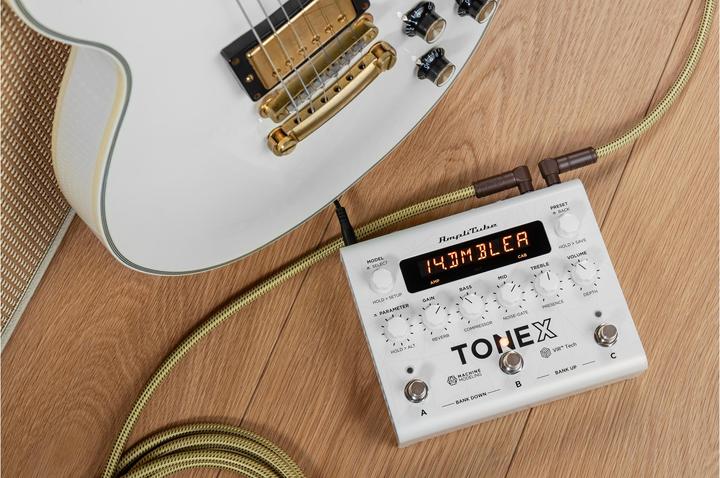 Immagine prodotto IK Multimedia Pedale TONEX Edizione Anniversario (Basso elettrico, Chitarra elettrica)
