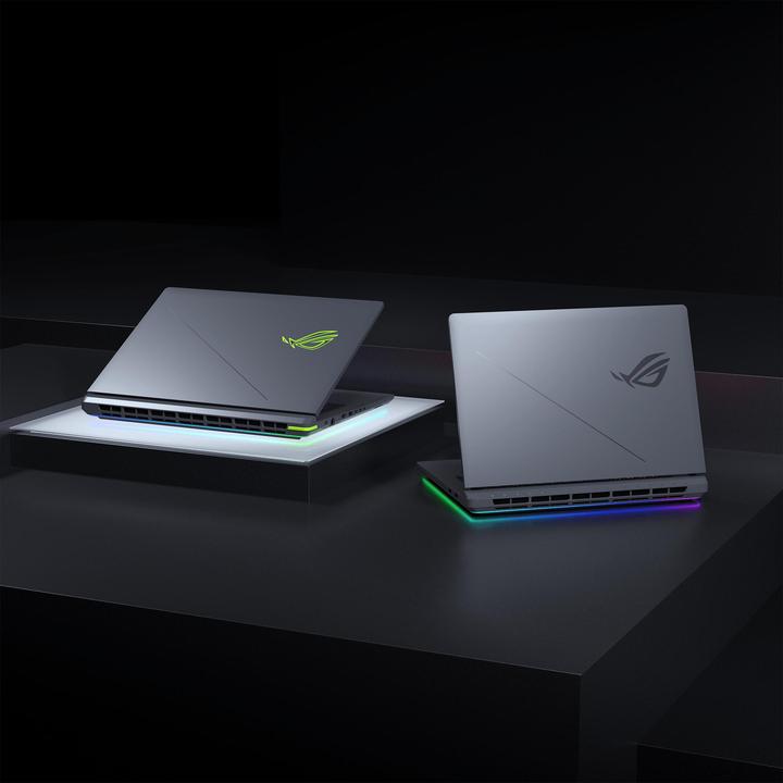 Produktbild ASUS ROG Strix G18 (17.99", Intel Core Ultra 9 275HX, 32 GB, 1000 GB, CH)