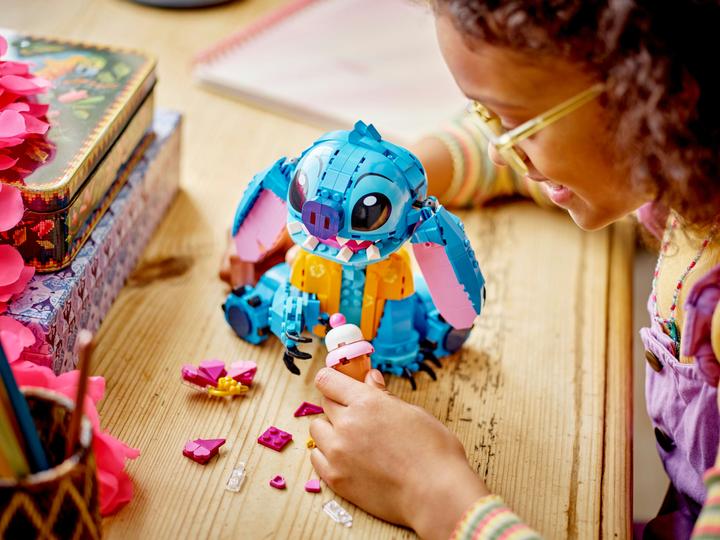 Actual product image LEGO Stitch (43249, LEGO Disney)