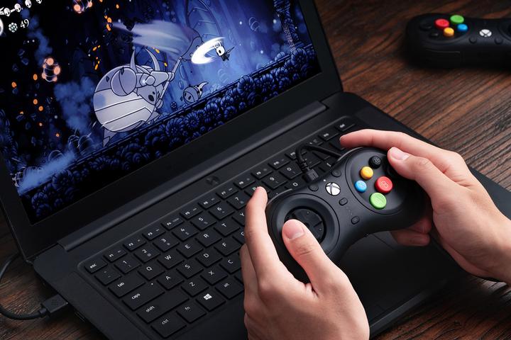 Produktbild 8bitdo M30 (Xbox Series X, Xbox Series S, Xbox One X, Xbox One S, Windows)