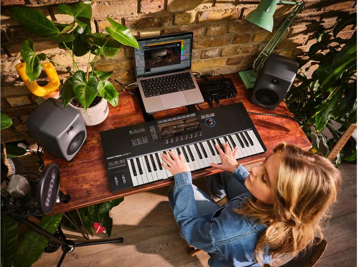 Produktbild Native Kontrol S49 MK3 (Keyboard)