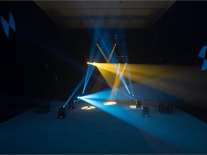 Actual product image Eurolite LED TMH-S30 Moving-Head Spot (Moving bar)