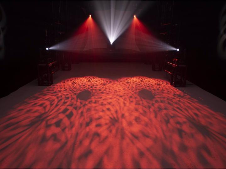 Produktbild FutureLight DMH-160 MK2 LED Moving-Head