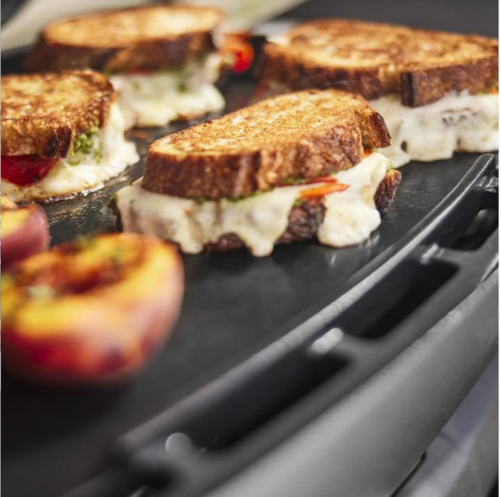 Actual product image Weber Full-size grill plate - for Q3000N series