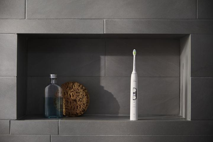 Actual product image Philips Sonicare ProtectiveClean 6100 double pack (Sonic toothbrush)