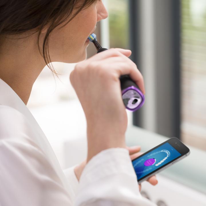 Produktbild Philips Sonicare DiamondClean 9300 Smart (Schallzahnbürste)