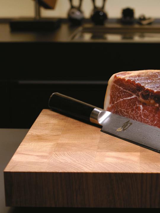 Actual product image Kai Chopping block