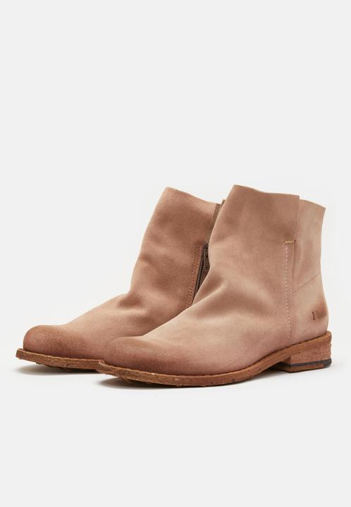 Actual product image Felmini This stiff boot is made from leather. They offer a perfect blend of style and comfort. (36)