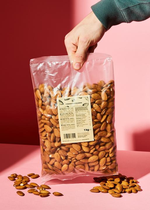 Produktbild KoRo Mandelkerne mit Haut (1000 g)
