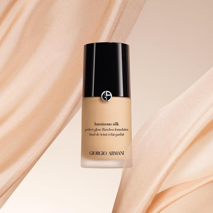 Image du produit Giorgio Armani Soie lumineuse (Beige)