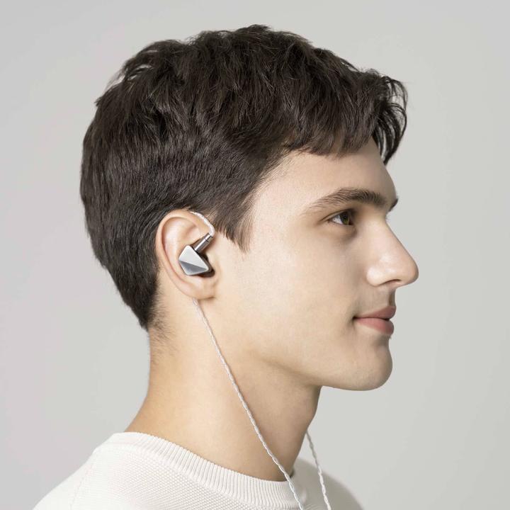 Produktbild Astell&Kern Ak Zero1 (ANC, Kabelgebunden)