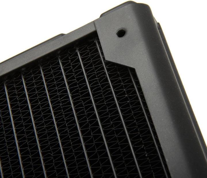 Actual product image Hardware Labs Black Ice Nemesis 240GTS (120 mm)