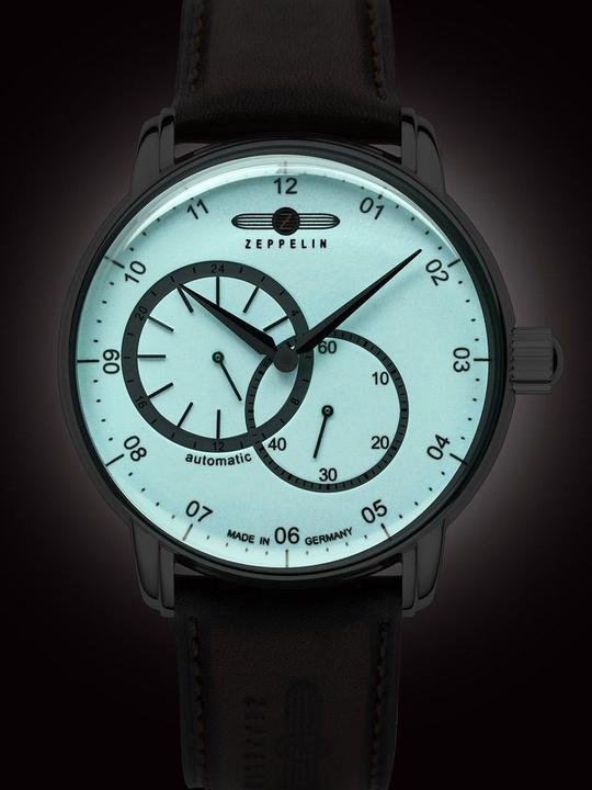 Actual product image Zeppelin New Captain's Line 8662-5 (Chronograph, 43 mm)