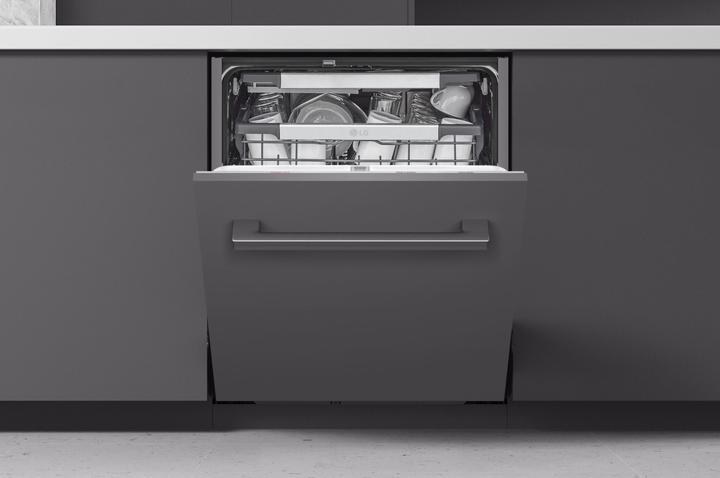 Actual product image LG QuadWash DB475TXS Full Discharge Dishwasher Class A 14 place setting Steam Wi-Fi