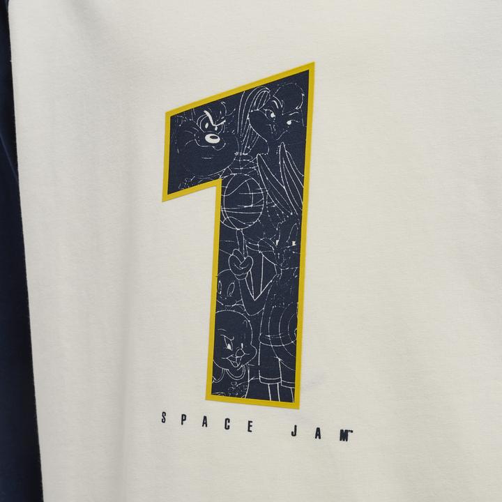 Actual product image hummel hmlSPACE JAM BOYS T-SHIRT L/S (104)