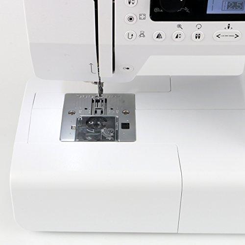 Produktbild Bernette Chicago 7 Nähmaschine und Stickmaschine