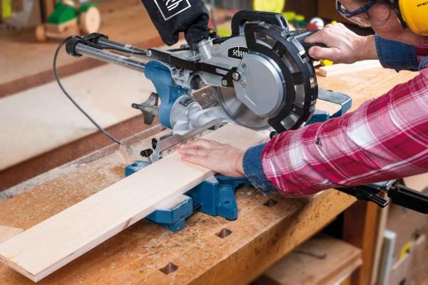 Produktbild Scheppach Kappzugsäge HM216 mit 2. Sägeblatt