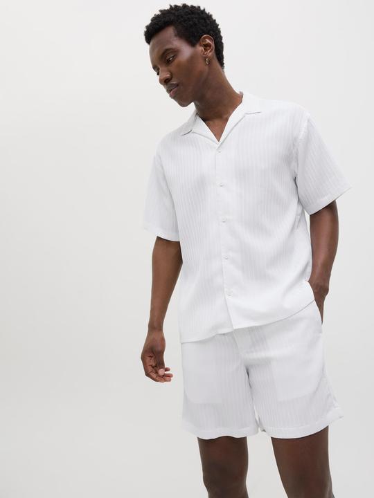 Produktbild Jack & Jones Regular Fit Relaxed Fit Shorts Relaxed Fit Shorts (XS)