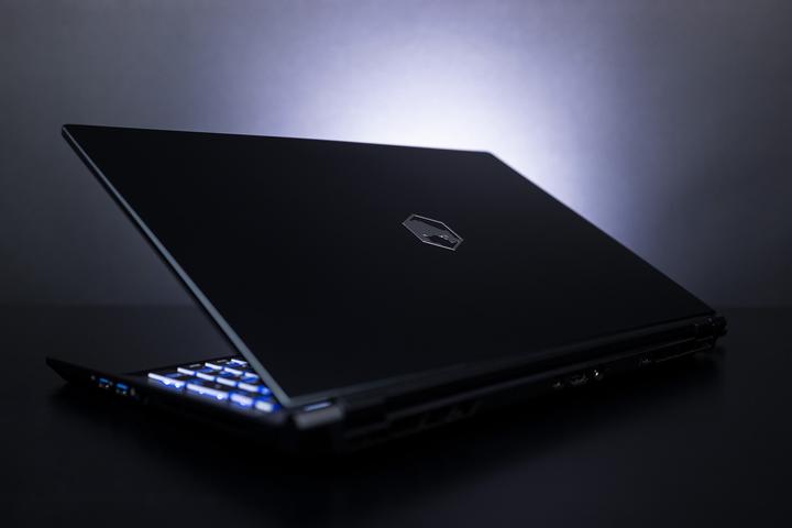 Produktbild Joule Performance Ares RTX 3070 (15.60", Intel Core i7-11800H, 16 GB, 1000 GB, CH)
