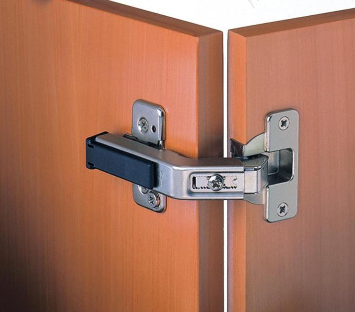 Immagine prodotto Blum Cerniere per ante a libro CLIP top, battuta con sormonto 60 °