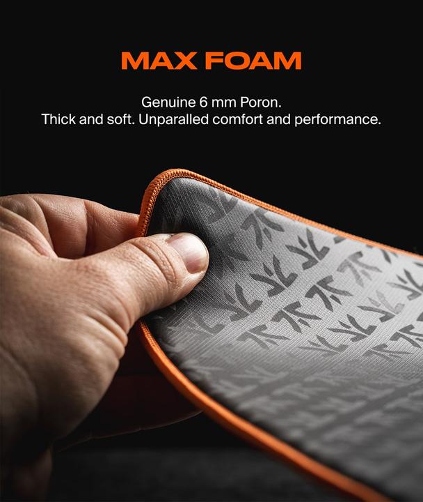 Produktbild Fnatic Max Focus 3 XL Pro Gaming Mouse Mat, Sunrise Orange Smooth Cloth Control Surface, Water Resis (XL)