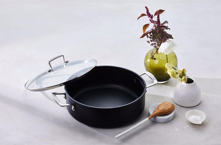 Produktbild Le Creuset Schmorpfanne (Bräter + Schmortopf, Aluminiumguss)
