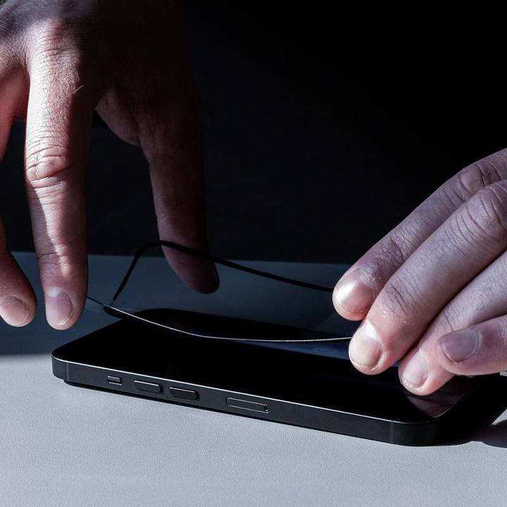 Actual product image Crong 7D Nano Flexible Glass - Niepękające szkło hybrydowe 9H na cały ekran iPhone 14 Plus / iPhone (1 Piece, Apple iPhone 13 Pro Max)