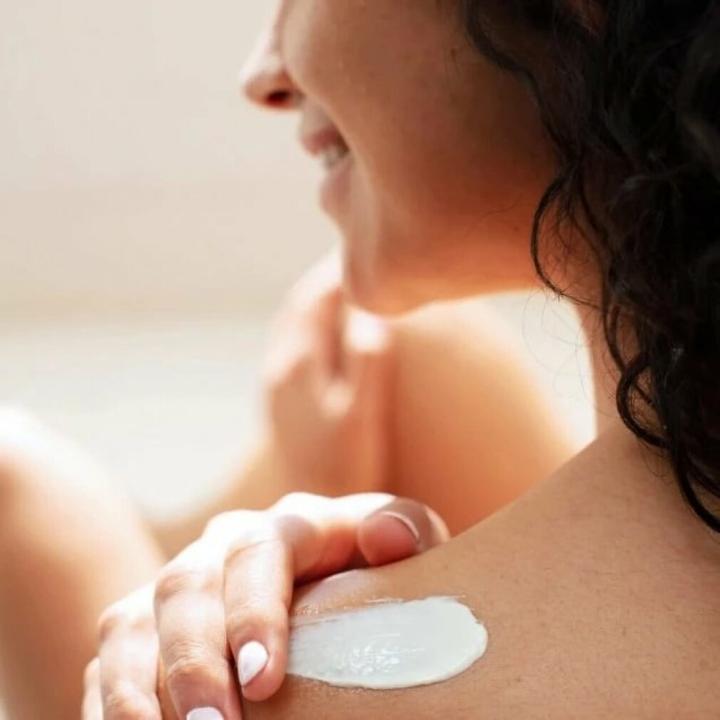 Actual product image Cream (re) (200 ml, 24h cream)