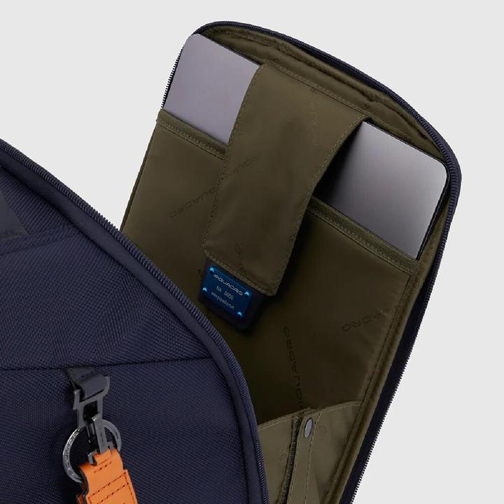 Image du produit Piquadro Lettre - sac à dos à roulettes à 2 roulettes (20 l, Bagage à main (jusqu'à 50l))