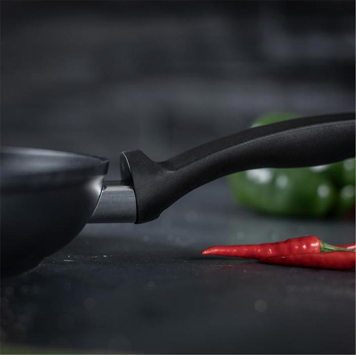 Actual product image Kuhn Rikon Titanio Star frying pan - Ø 28 cm (28 cm, Frying pan, Aluminium)